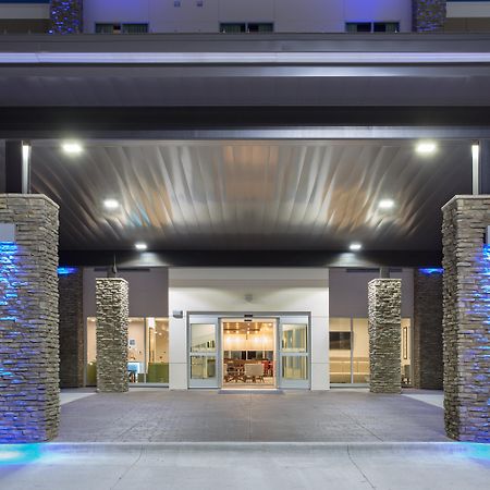 Holiday Inn Express & Suites Lincoln I - 80 By Ihg Exterior foto