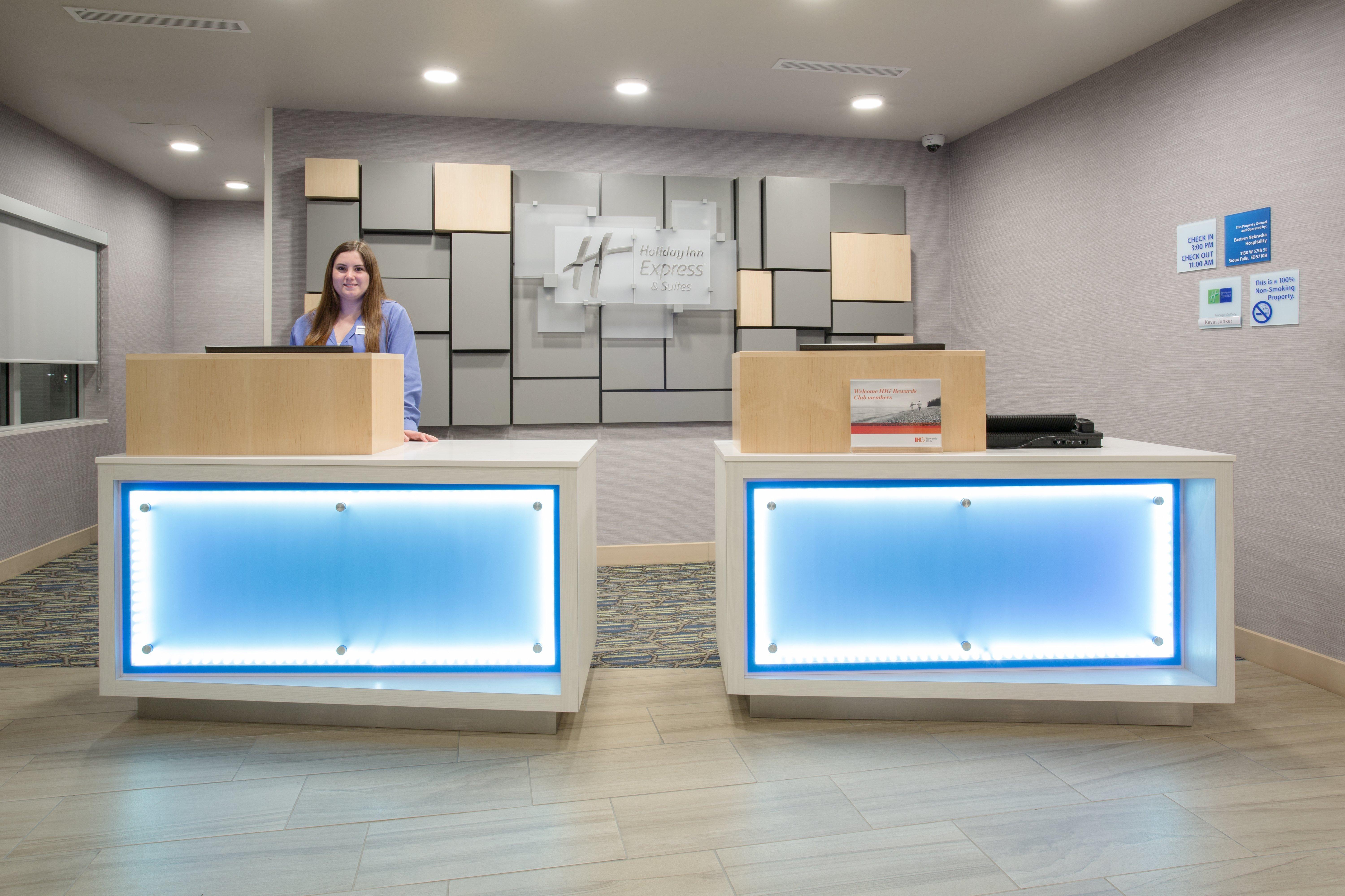 Holiday Inn Express & Suites Lincoln I - 80 By Ihg Exterior foto